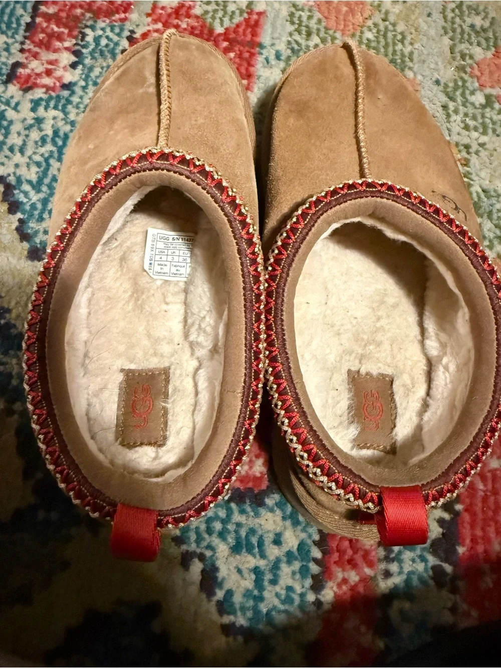 UGG classic slip